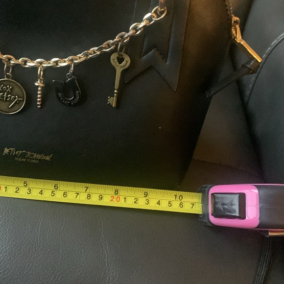 Betsy Johnson New York - Picture 6 of 8